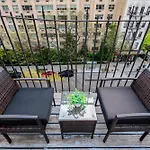 1597-Phn Ph Duplex -Private Outdoor 2Bath